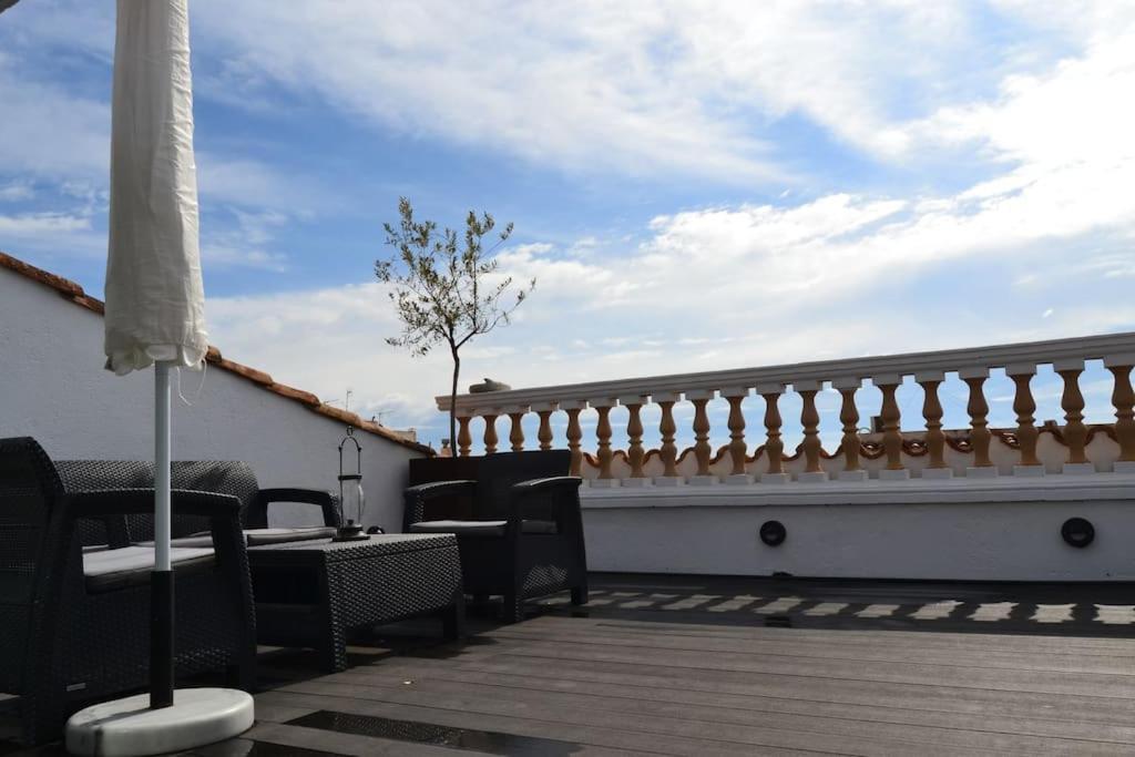 Marina Vila House Masnou Kültér fotó